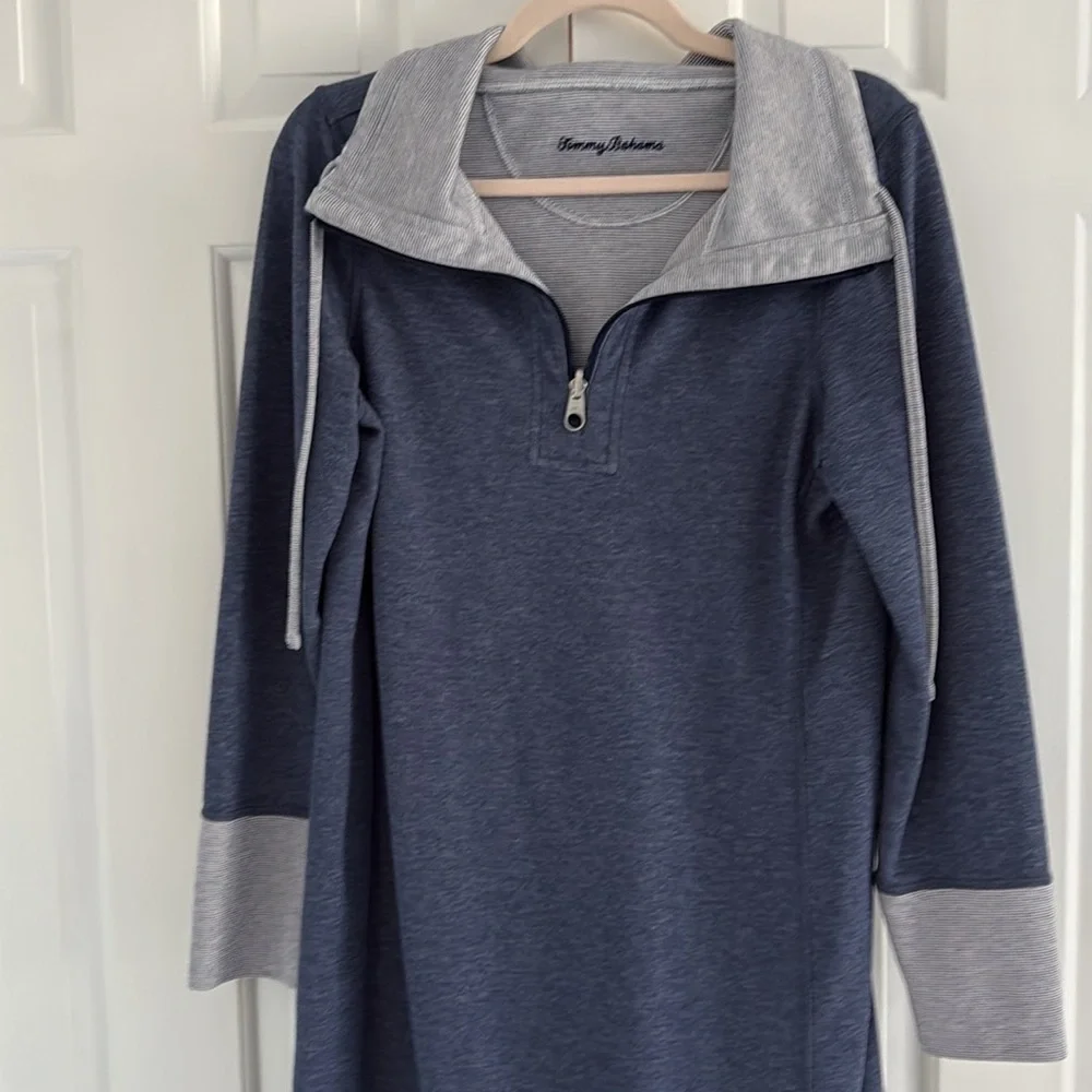 Tommy Bahama reversable dress.  Size Medium - Picture 4 of 6